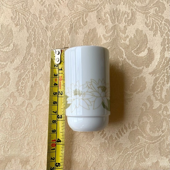 Rosenthal vintage mini porcelain vase EUC - Picture 9 of 9